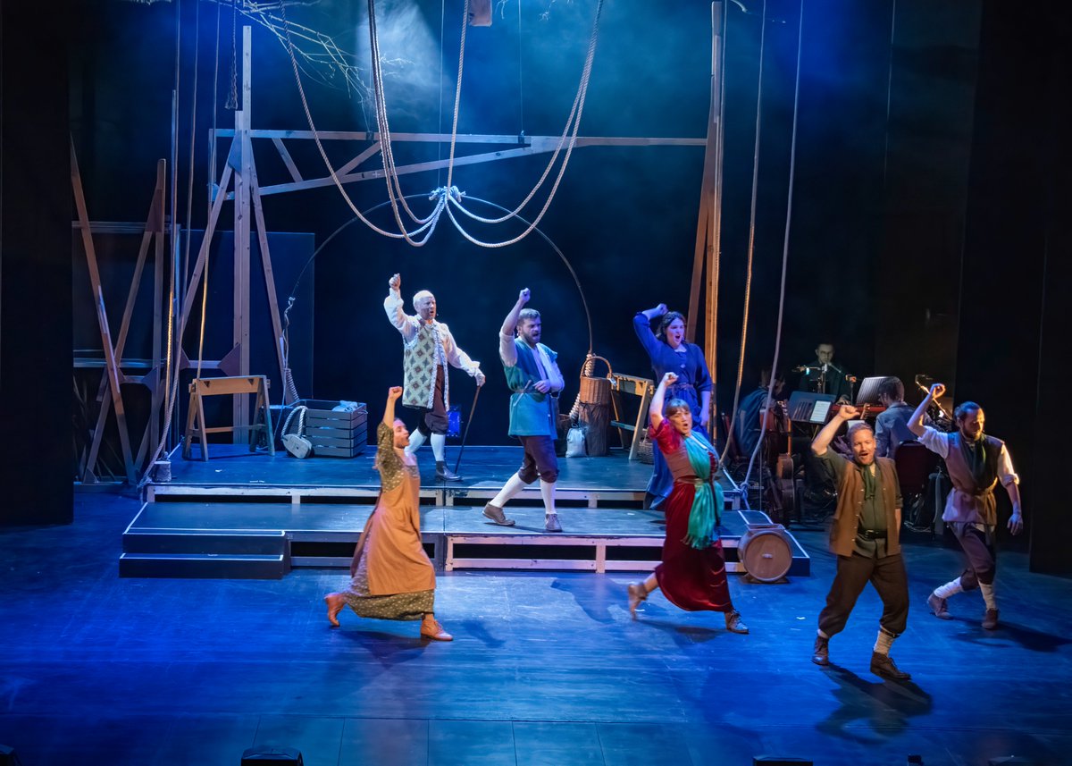 AHA_cic's tweet photo. The Crooked Spire opens today and what a treat audiences are in for! A joyous celebration of Chesterfield's rich history told through a great story, with catchy songs and some laughs along the way. Break a leg everyone! Last minute tickets https://t.co/1dUy3IpIu7 @Cfieldtheatres https://t.co/DwqYE5wpxP
