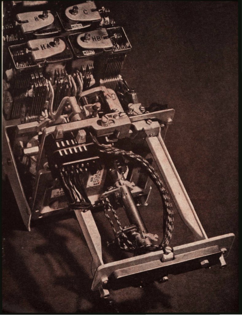 OldTelephonesUk's tweet photo. ATEs Type 32 selector was called the 2000 type by the #GPO
#strowger #telephones https://t.co/BPU86YnXbg