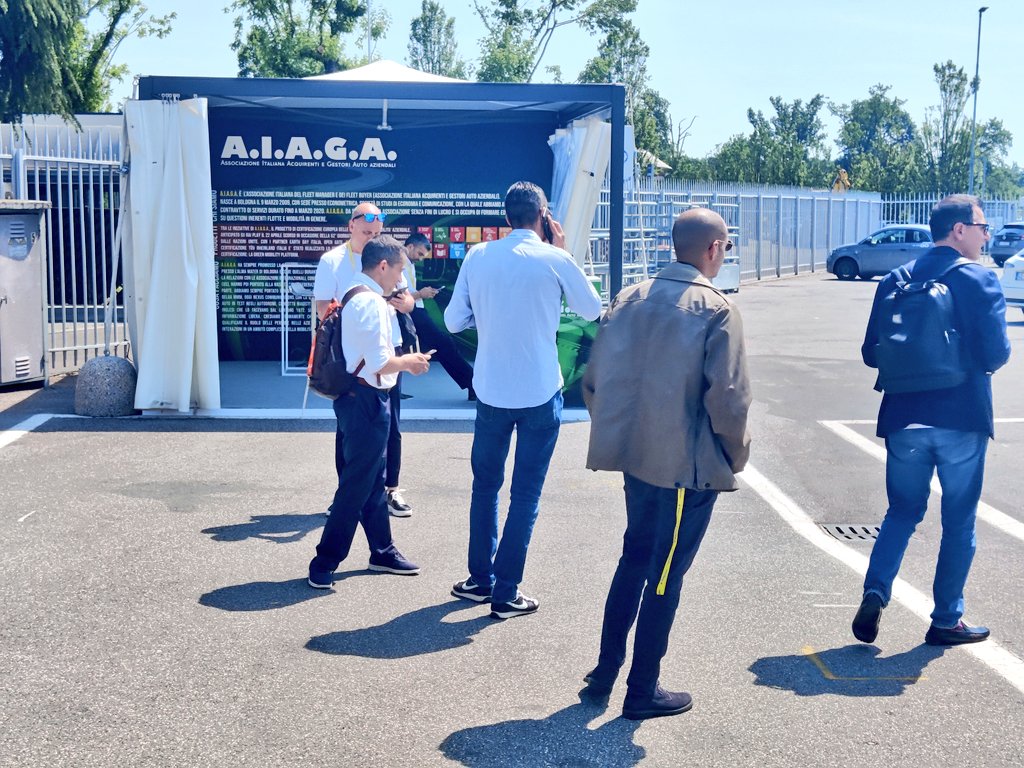 CompanyCarDrive's tweet photo. Continuano gli incontri con le aziende di servizi per il mercato business presso l'area partner di #CompanyCarDrive
@telepass #UnipolRental #VolkswagenFinancialServices #AIAGA https://t.co/fkrtssy0RO