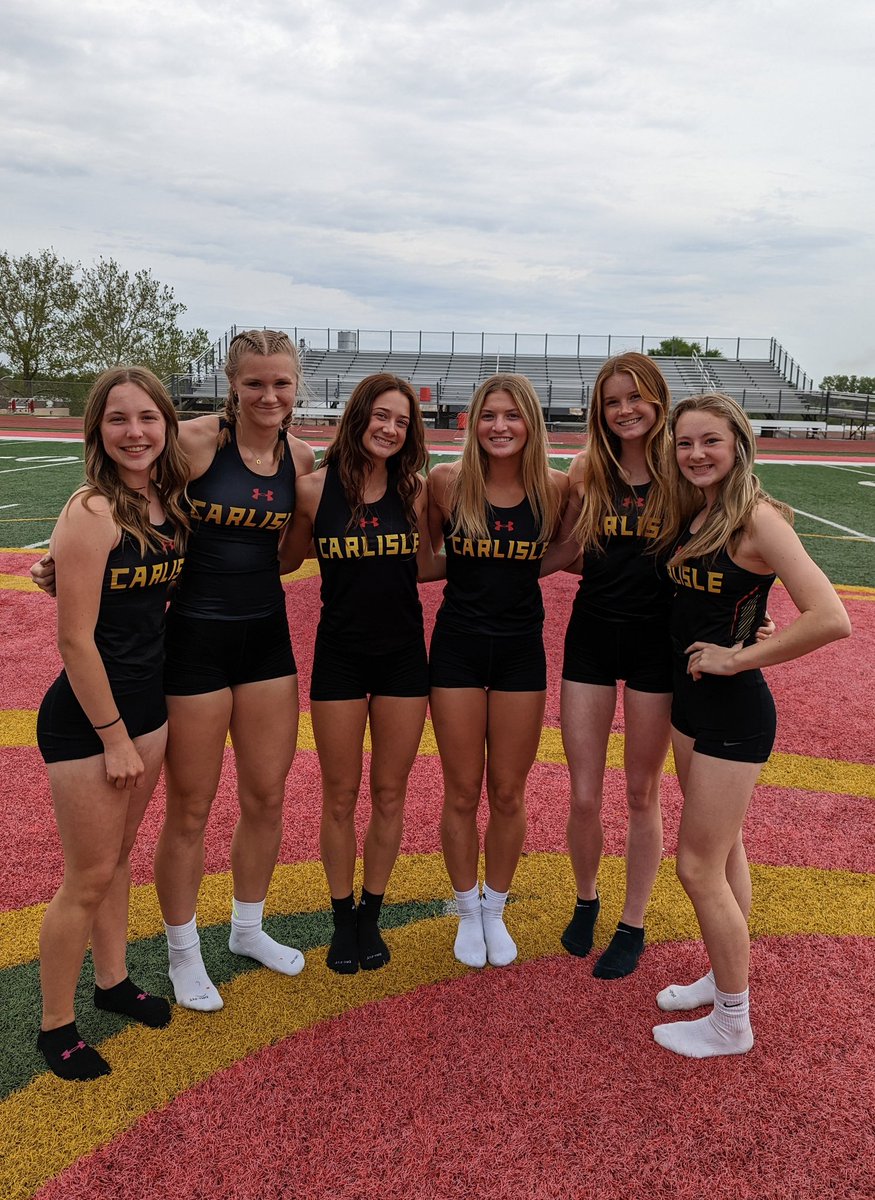 mr_schank's tweet photo. Thursday races: 
5:00pm 4x800m- Tessa E- Maya B- Marie D- Ainsley E- Cassie Miller-Kira F
7:00pm: 400m- Ainsley Erzen 
7:40: Shuttle Hurdle Relay- Reagan R-Katie K-Cece F-Laura Downs-Addy E-Tegan S https://t.co/usCWhudqId