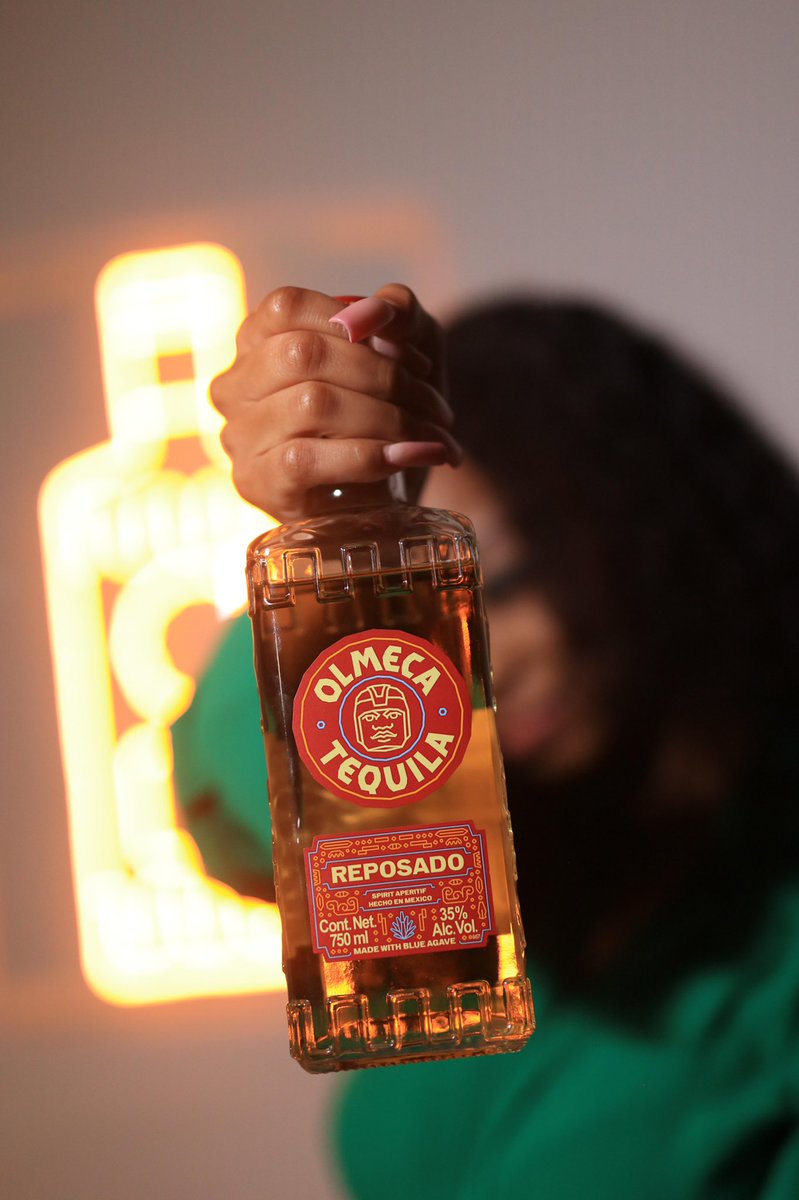 Larona_Moagi_'s tweet photo. COMPETITION TIME 🥳 
Stand a chance to win 1 OF 5 @OlmecaTequilaZA PARTY STARTER KITS + YOUR VERY OWN CUSTOM NEON SIGN VALUED AT R2,500 EACH! Not for sale to persons under the age of 18. 🔞 #NoPlanNoProblem #AD https://t.co/JGvLx4s6R1