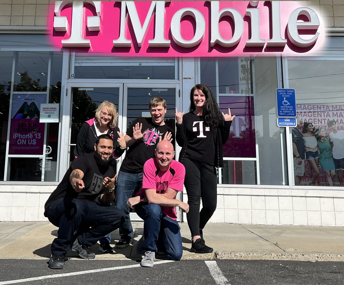 TrainWithMinto's tweet photo. What a week! #TrainerMentorProgram has been indispensable in my growth towards my next role as a Senior Trainer for the UN-CARRIER! Thank you for every bit of insight and feedback! Can't wait to put it all into practice today! https://t.co/9rsU01egjO