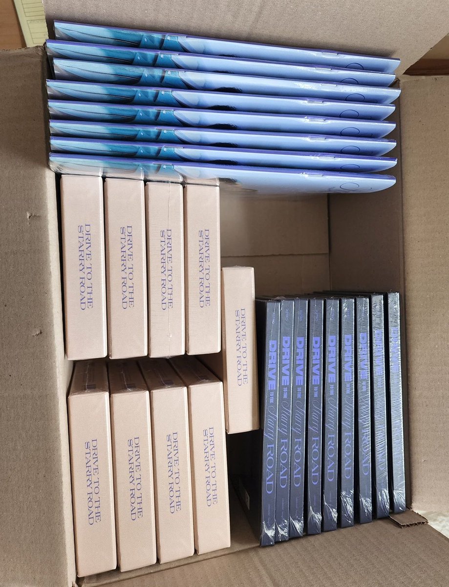 fanessentialsph's tweet photo. [#FEPHUpdates]

• DTTSR DMM FS 1 and Apple Music Lucky Draw arrived at KR Address. Will probably post a pooling sheet within this week for Lucky Draw. :) https://t.co/yoSfWt74Iq