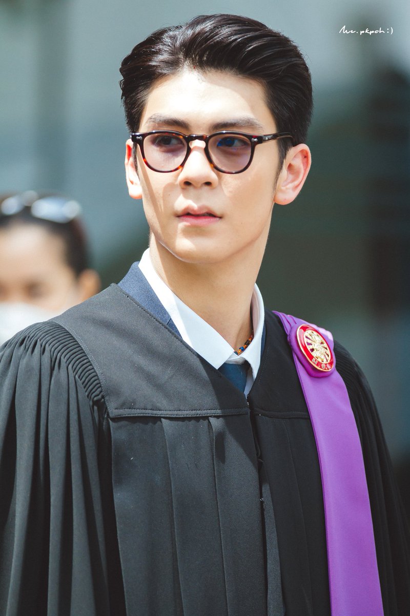 Me_Pkpch's tweet photo. Congratulations​  jaa 💖👨‍🎓 💐

@ryuvachirawich
#RyuVachirawich #ryupower https://t.co/pZ4BqaogdH