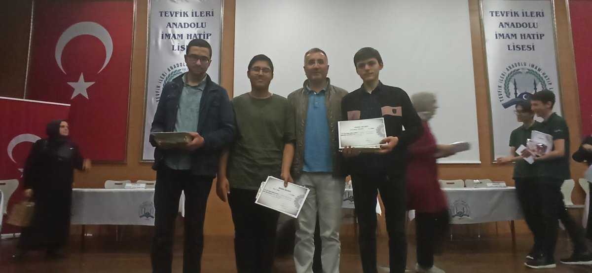 Ankara il içi  Mesleki Bilgi yarışmasında 1. olan öğrencilerimizi tebrik ediyoruz.