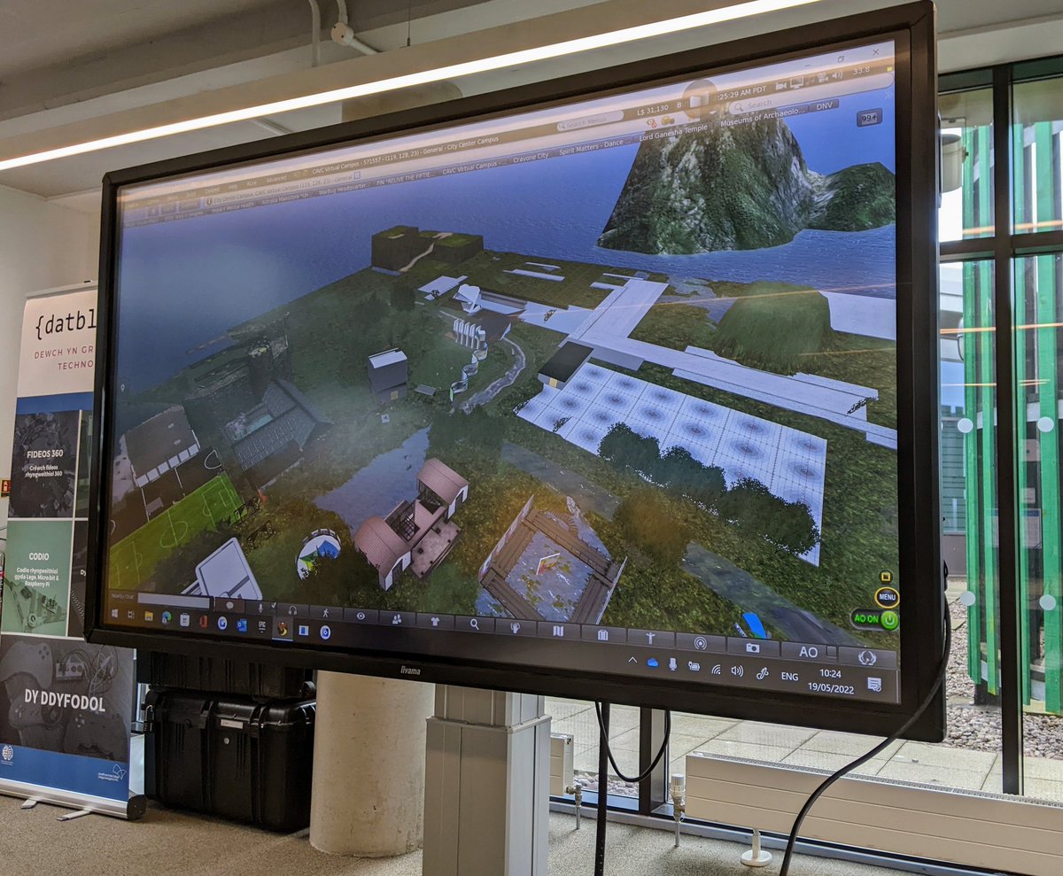 GlynRogers's tweet photo. It was great to meet in person with @TELCAVC @Tibi54bwu @RichardFullylo1 this morning to plan some exciting collaborative digital activities. A pleasure to visit @CAVC campus, both real and virtual. We look forward to welcoming you to @coleggwent soon #Digital2030 https://t.co/GyOa5sQ9xb