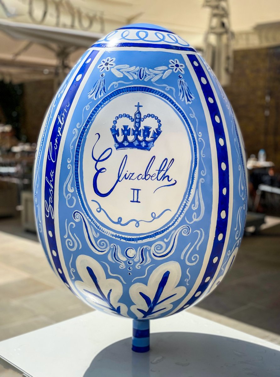 One of the seven giant egg-shaped masterpieces that have popped up in #London to honour and celebrate the Queen’s #PlatinumJubilee. The eggs will eventually be auctioned to support the incredible conservation work in South Asia of <a href="/elephantfamily/">Elephant Family</a>