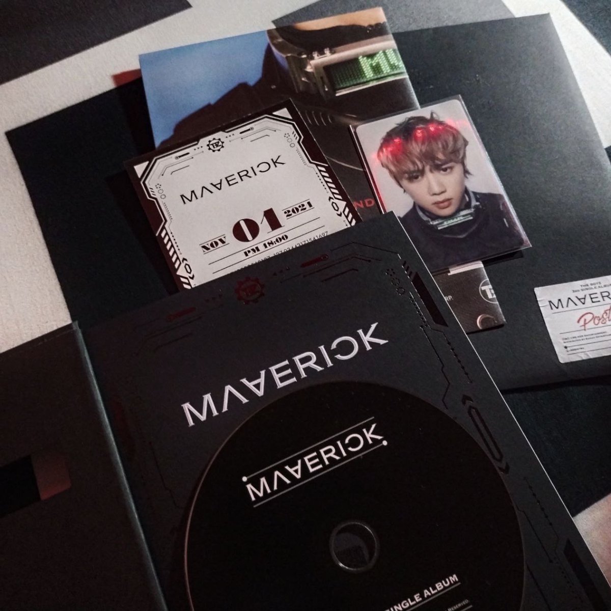 love_carateume's tweet photo. WTS LFB The Boyz ph 
📓 — Maverick album unsealed
➢350 each / 1,200 set with free unsealed album [dreamlike storybook / the first album]
see pic for the inclusions
➢payo / 2 days dop [ONHAND]
➢{mop : gcash} {mod : j&amp;t}

reply / dm to claim!!

t. wts lfb maverick the boyz tbz https://t.co/09WDhq8Lyw