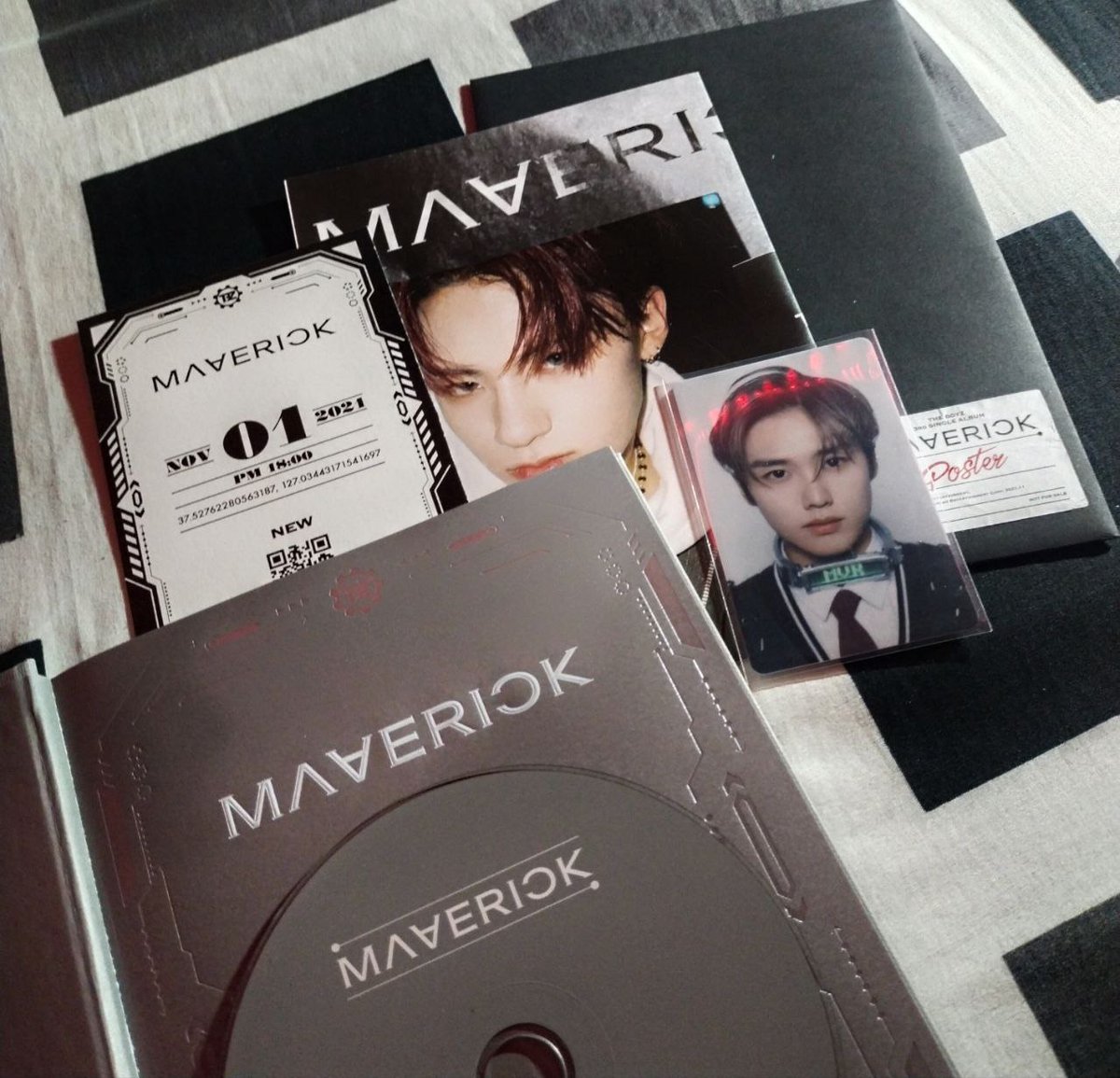 love_carateume's tweet photo. WTS LFB The Boyz ph 
📓 — Maverick album unsealed
➢350 each / 1,200 set with free unsealed album [dreamlike storybook / the first album]
see pic for the inclusions
➢payo / 2 days dop [ONHAND]
➢{mop : gcash} {mod : j&amp;t}

reply / dm to claim!!

t. wts lfb maverick the boyz tbz https://t.co/09WDhq8Lyw