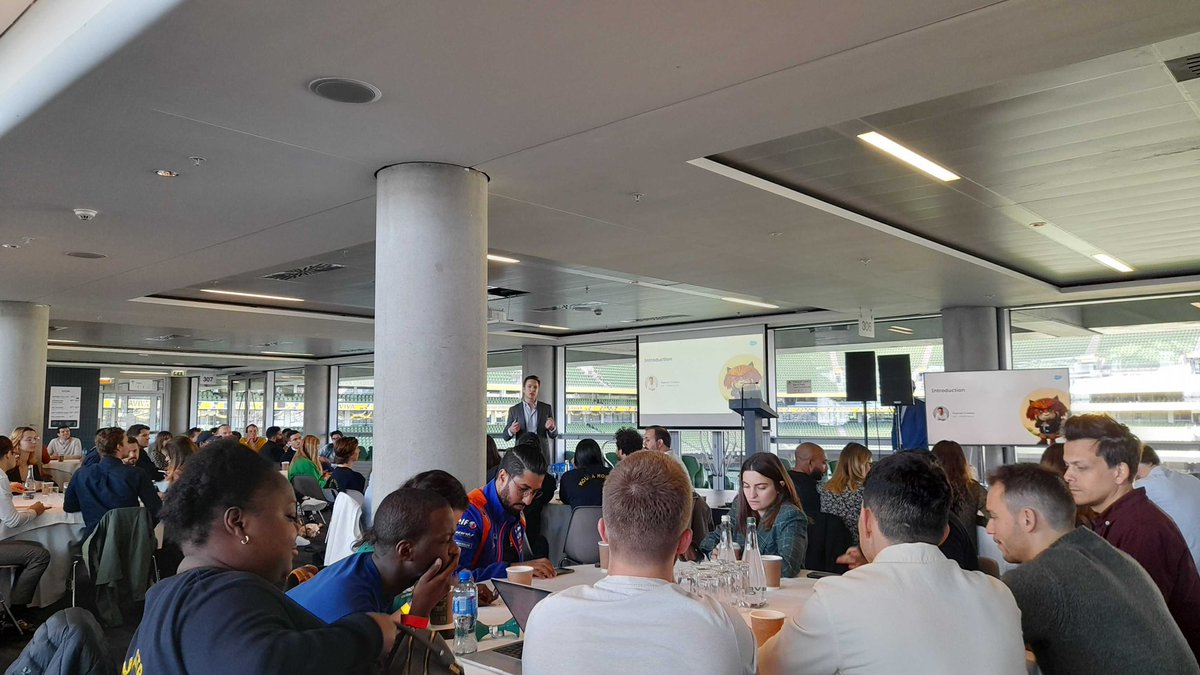 2gezerC's tweet photo. En Direct de #Dublin pour le #Salesforce partner Day ! 

Superbe organisation, merci aux équipes et à notre envoyé spécial @benoitbenaise https://t.co/GenyyuRU6K