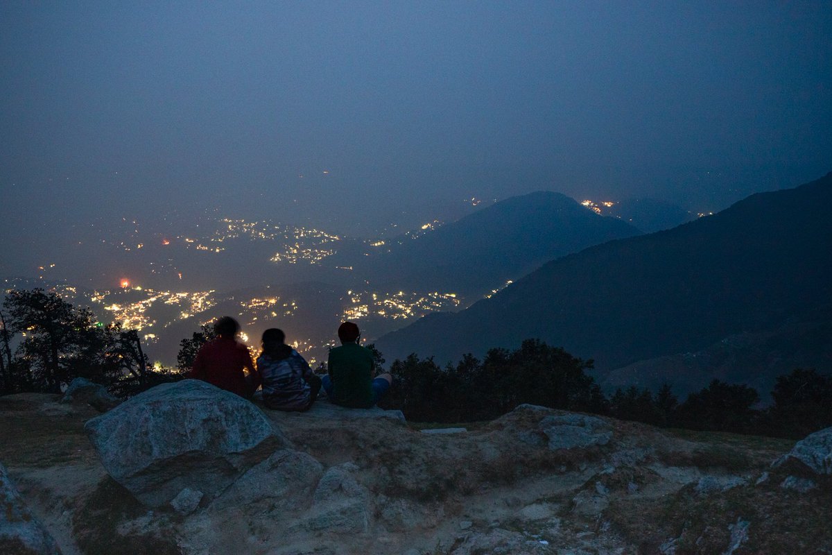 fotofilepanda's tweet photo. Ola All, just some sparkle for post-sunset feels at Triund top, Himachal Pradesh

#HimachalPradesh #IncredibleIndia #India #NFTCommunity #nftphotography https://t.co/c8D6IaoBvS