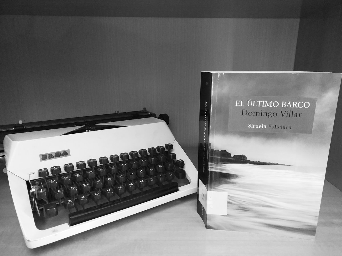 BCantimpalos's tweet photo. Ayer falleció, de manera repentina y prematura, el escritor gallego #DomingoVillar. El homenaje que podemos practicar desde las #bibliotecas para hacerle eterno es leer sus obras. En la de #Cantimpalos tenemos #ElUltimoBarco, su última novela (sigue) https://t.co/lcBMRjhVKf