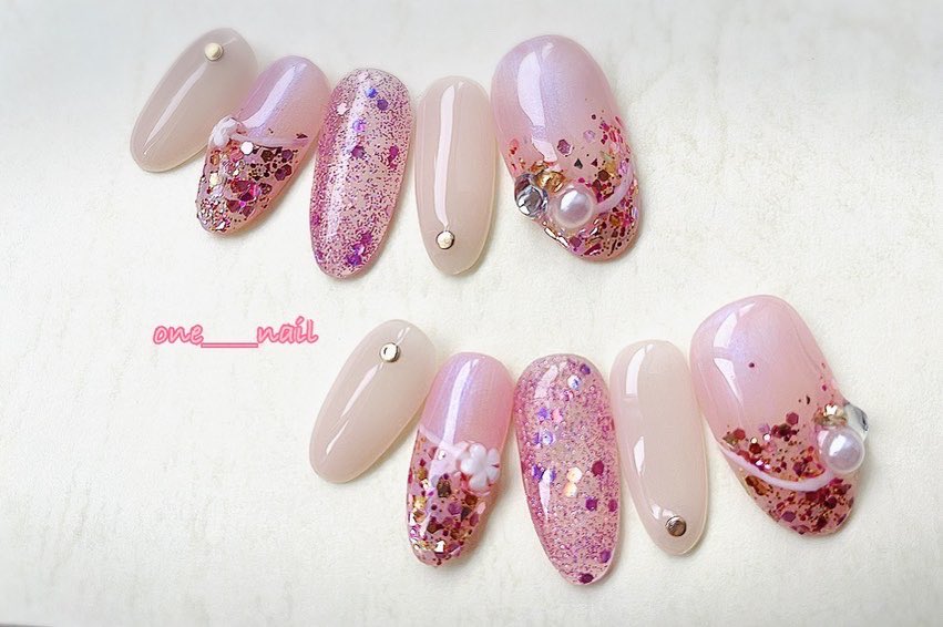 one703nail's tweet photo. #ネイル練習
#独学ネイル
#春ネイル
#ピンクネイル
#偏向パールジェル
#ラメネイル
#グリッターネイル
#フラワーネイル
#springnail
#pearlnail
#pinknail
#glitternail
#flowernail
🔗https://t.co/KvR2G5dV2Q https://t.co/rt1zubHqCX