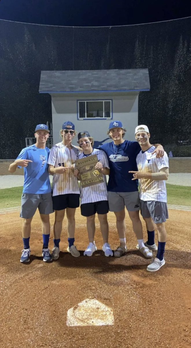Maverick_Land's tweet photo. ‼️REGION CHAMPS‼️ JOBS NOT FINISHED, SUB-STATE ON FRIDAY‼️ https://t.co/1zvjAe3t41