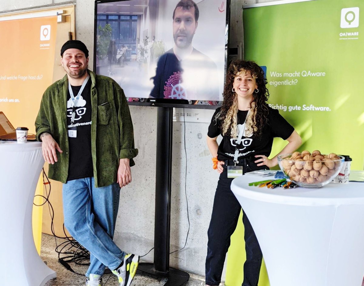 qaware's tweet photo. Letzte Woche waren wir auf der CONTACT: https://t.co/jsKMiaDQla der @th_ingolstadt vertreten. Es hat uns gefreut, euch persönlich kennenzulernen und mit euch ins Gespräch zu kommen. Bis zum nächsten Mal. 😊
#informatik #thingolstadt #jobsit #softwareengineer #einstieg https://t.co/eYhlPBDWkx