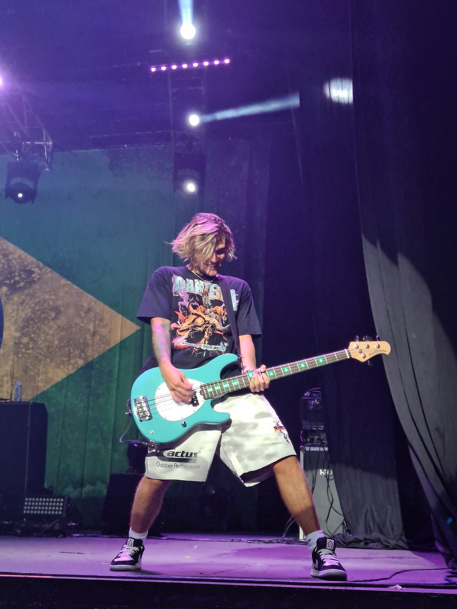 grrowingup's tweet image. 