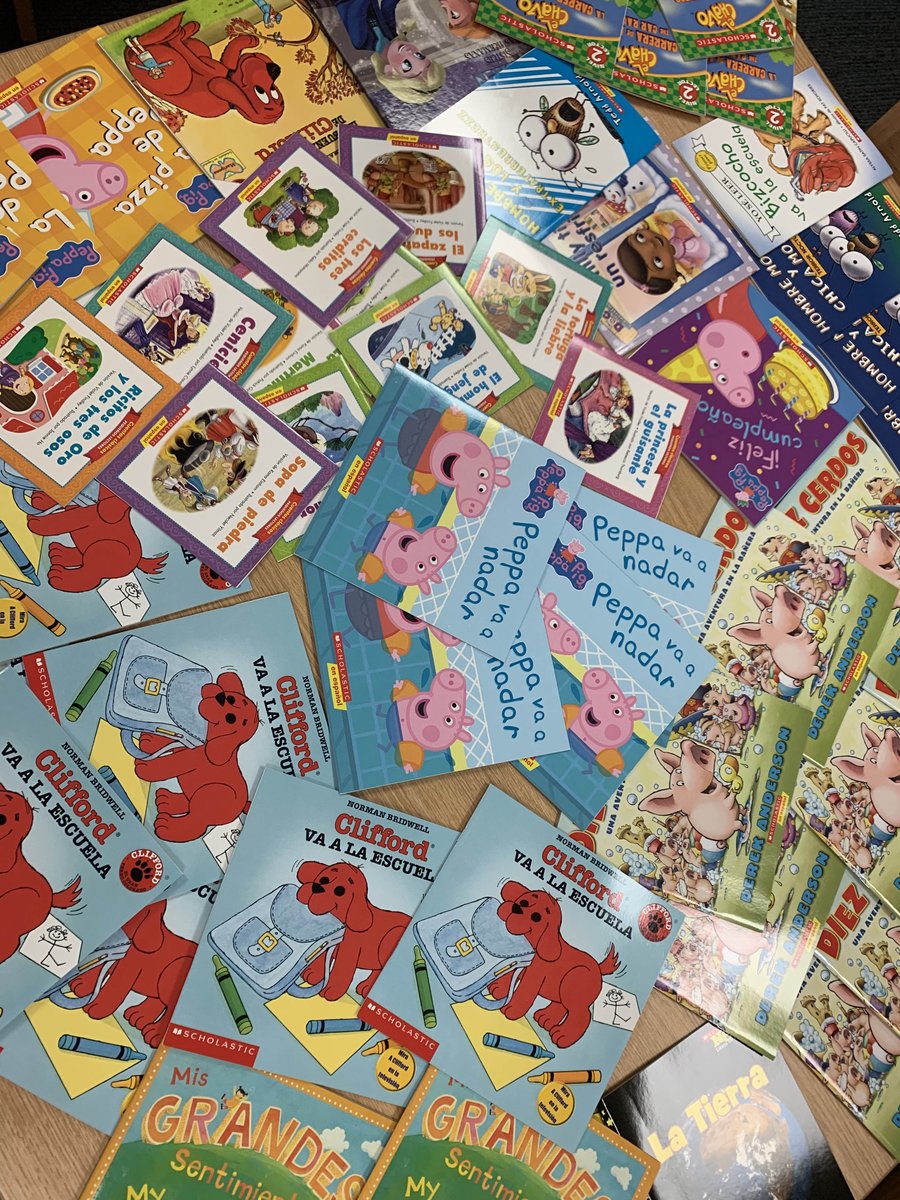 APonderLibrary's tweet image. Summer reading is coming to Ponder, and our students are ready.  This week our students are selecting a free book to read this summer.
 #MisdLibLove #Readingisfun