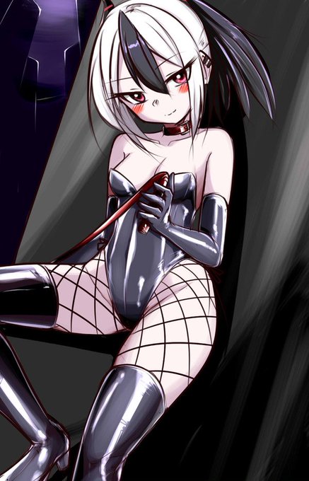 カヨコからの激しい夜の遊びの誘い 