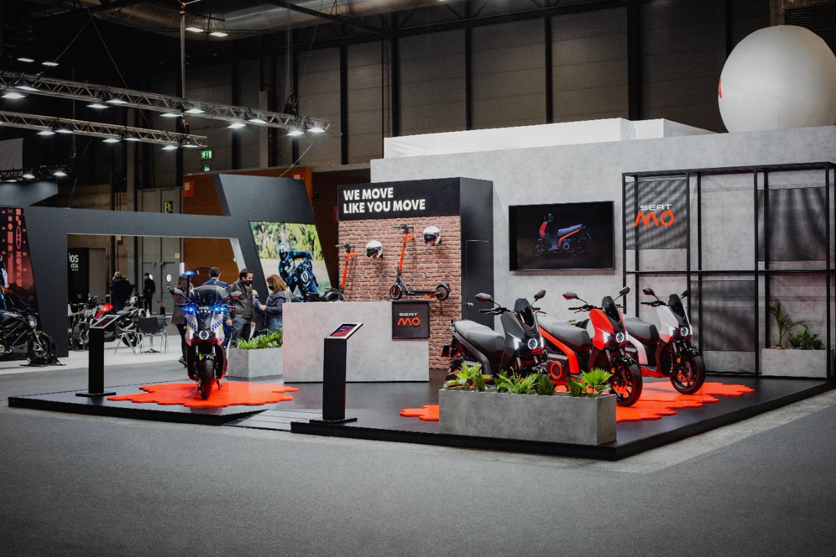 parafinacom's tweet photo. La marca de movilidad SEAT Mo no quiso perderse la cita del Salón de la Moto de Madrid y acudió con este stand de corte urbano y dinámico diseñado y producido por Parafina.

#equipoSEATMo #concesionariosSEATMadrid #seatmo #vivelamoto #seatespaña https://t.co/C9ni209I2Y