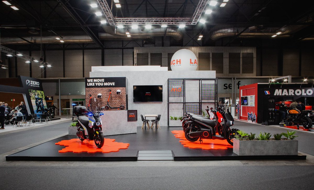 parafinacom's tweet photo. La marca de movilidad SEAT Mo no quiso perderse la cita del Salón de la Moto de Madrid y acudió con este stand de corte urbano y dinámico diseñado y producido por Parafina.

#equipoSEATMo #concesionariosSEATMadrid #seatmo #vivelamoto #seatespaña https://t.co/C9ni209I2Y