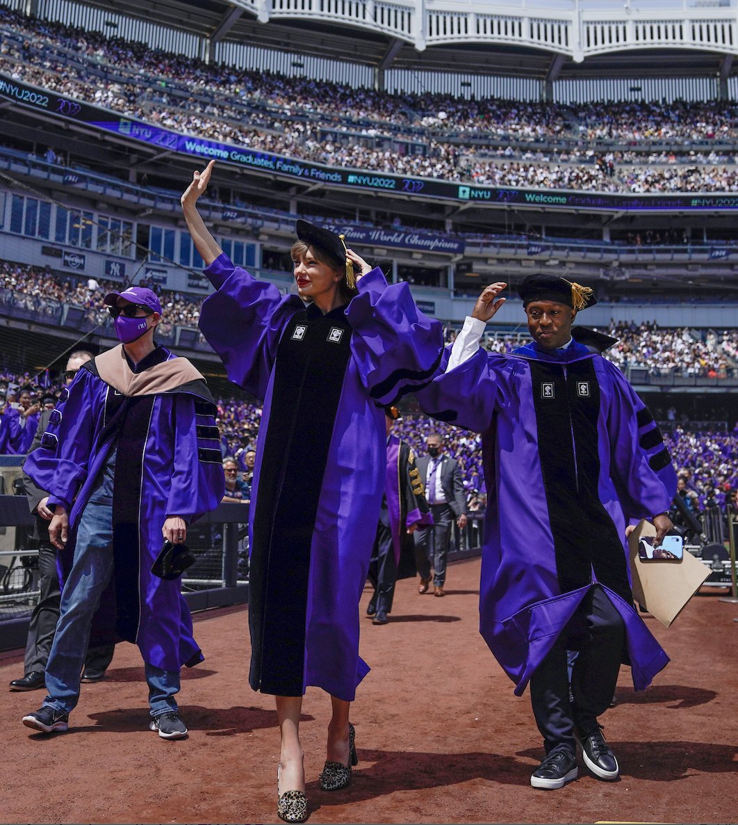RollingStone's tweet photo. Doctor Taylor Alison Swift 🎓

ICYMI, read @taylorswift13's full NYU commencement speech here: https://t.co/AepQYJDCPO https://t.co/Jk5Z3HkNue