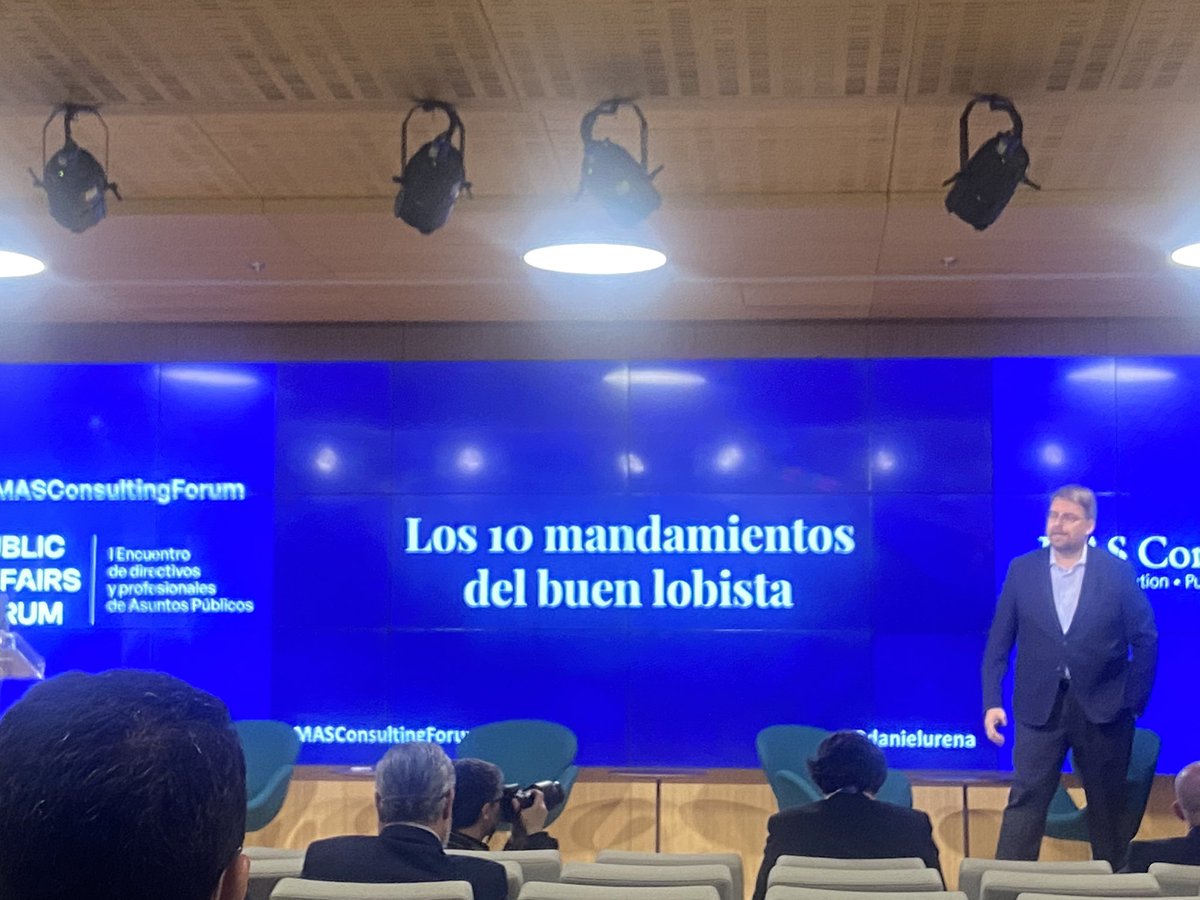 allendemartinm's tweet photo. Proceso de influencia de Asuntos Públicos. Ponencia y cierre de #MASConsultingForum por @danielurena #publicaffairs #frame #compol #mensaje #comunicacion #inteligencia #aliados @MASConsulting https://t.co/JM5hOeS6xh