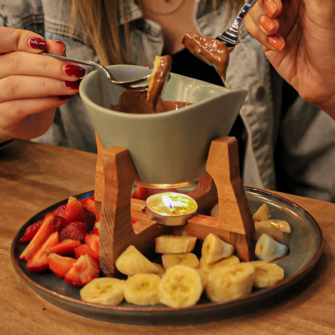 doodcoffee's tweet photo. Benmari usulüyle erittiğimiz orjinal Belçika çikolatası ile tadına doyamayacağınız Fondü artık menümüzde 🥰🥰 https://t.co/M4AiN6MeDX