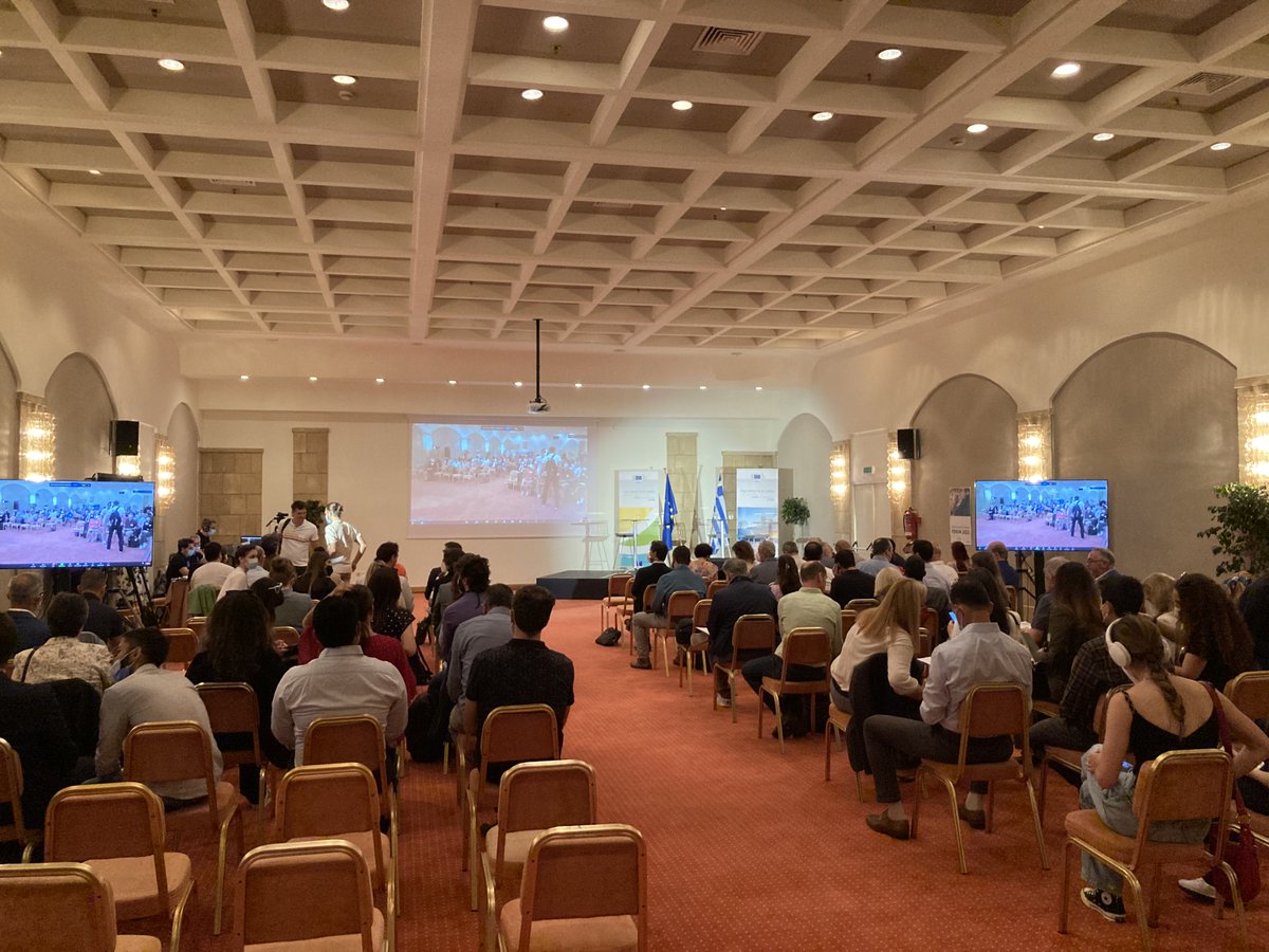 VPP4Islands's tweet photo. 👏A proud candle to our partners #CIVIESCO🇮🇹, #GRADO🇮🇹 and #BORNHOLM🇩🇰 #TROYA🇹🇷 following their participation in the #CleanenergyforEUIslands competition #CE4EUislands forum 2022, their videos🎥 have been selected and broadcasted
#Congratulations🎉👊#cleanenergy🔋 #VPP4Islands🏝 https://t.co/BptLqOyBMS
