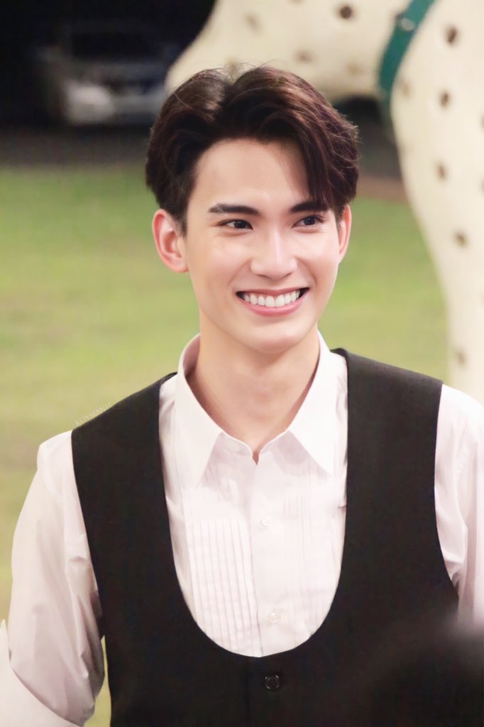 koymanie's tweet photo. รอยยิ้มกระแทกใจมาก☺️☺️☺️ 

@firstfh5 
#First_Chalongrat #FirstLoveIsU
#รักแรกของเฟริสท์
#MayaAwardxJaFirst https://t.co/joaRZAXQW6