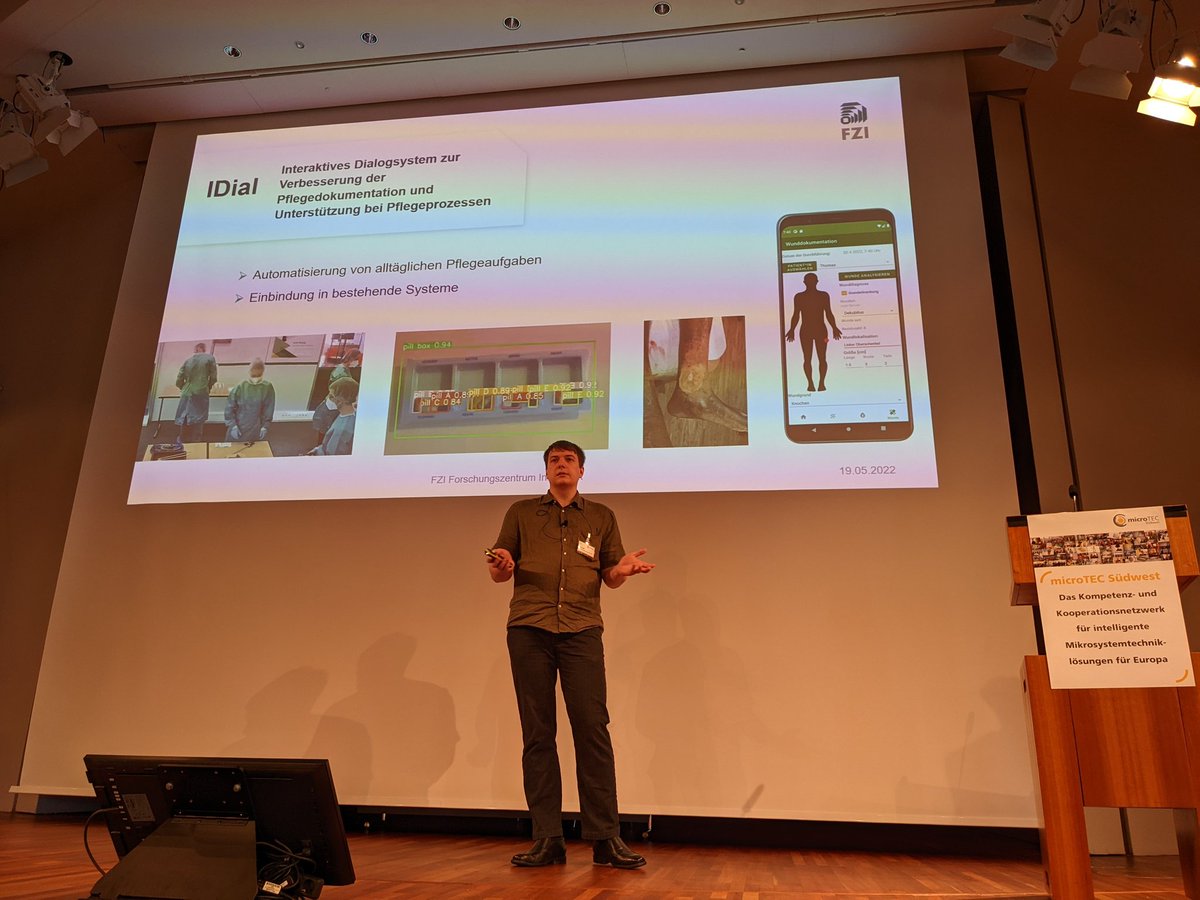 microTEC_SW's tweet photo. Um "Digitale Anwendungen in der Praxis" geht es in der Session mit Hr. Arnold von @ARNOLD_IT_Sys, Hr. Juhl vom @FZI_official und Hr. Hansen von #Infrafon! Moderiert durch Prof. von Stetten @hahnschickard @ImtekSensors @UniFreiburg 
#ck22 https://t.co/Bk0tXTxpPe