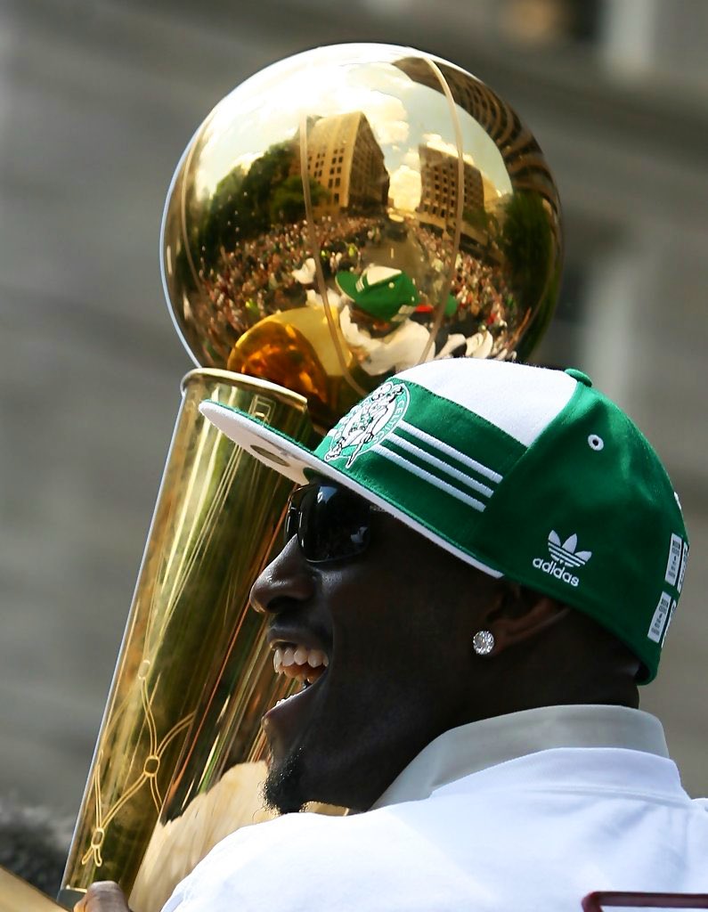 Happy Birthday to the Big Ticket, Kevin Garnett. 