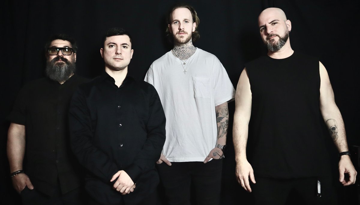 Swedish Melodic Death Metal band Sailor Hunter released a new EP and music video!
bloodynews.ro/en/2022/05/19/…

<a href="/InverseRecords/">Inverse Records</a> <a href="/SailorHunter/">SHR</a> #SailorHunter #News #Metalheads #Metal #Music #Band #MetalFans #Headbangers #MetalMusic #Guitar #Bass #ExtremeMusic #MetalBand #Metallists