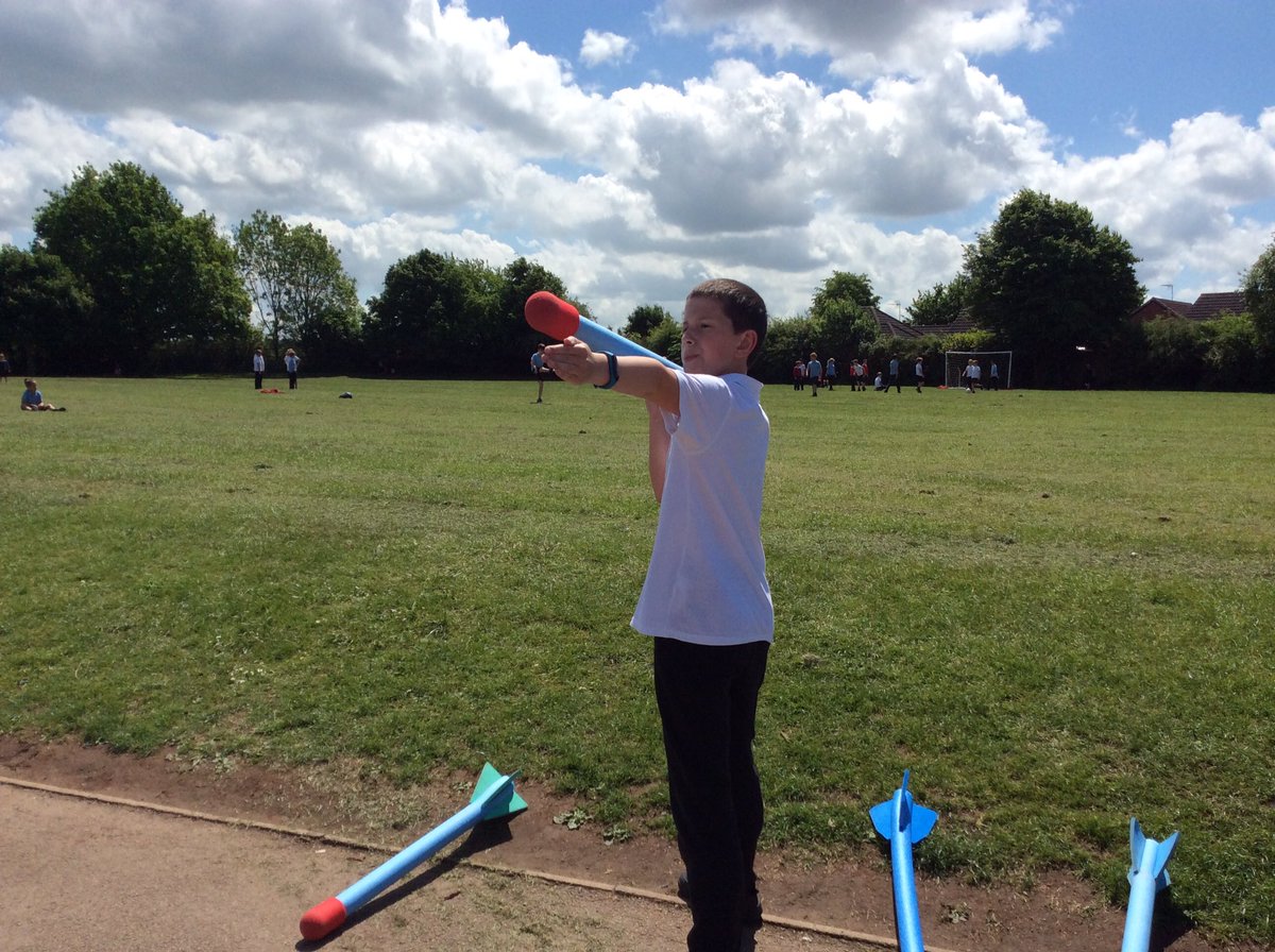 The Year 6 Sports Crew have been running some activities during lunch time this week. There’s been javelin, bucket ball, cheerleading and hula hooping. https://t.co/xO0C8De3Kp