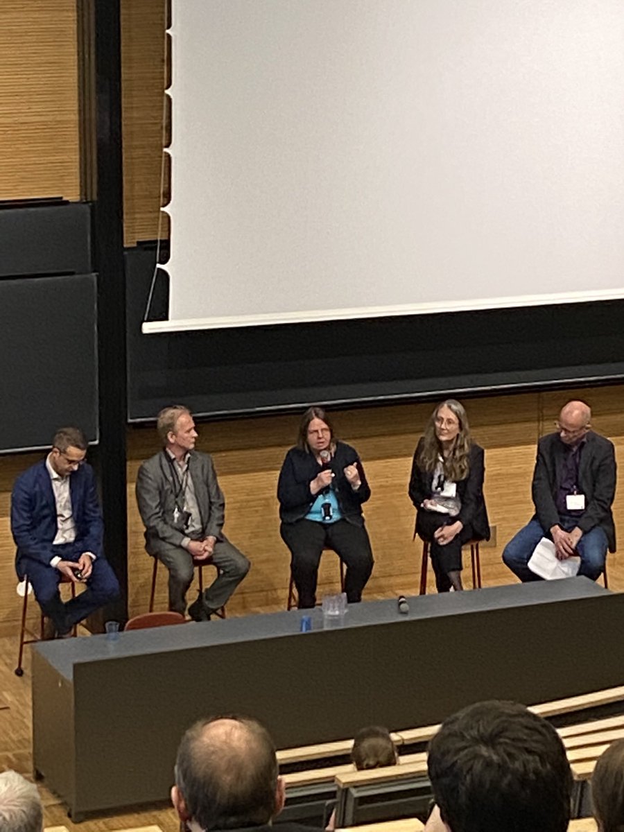 Our renowned coordinator <a href="/KristinaEdstrm2/">k</a> sharing her expertise on how to solve the energy crises during Ångström Energy Days @UU_University <a href="/chem_angstrom/">Department of Chemistry - Ångström</a> #innovation #research #reinventingthewayweinventbatteries