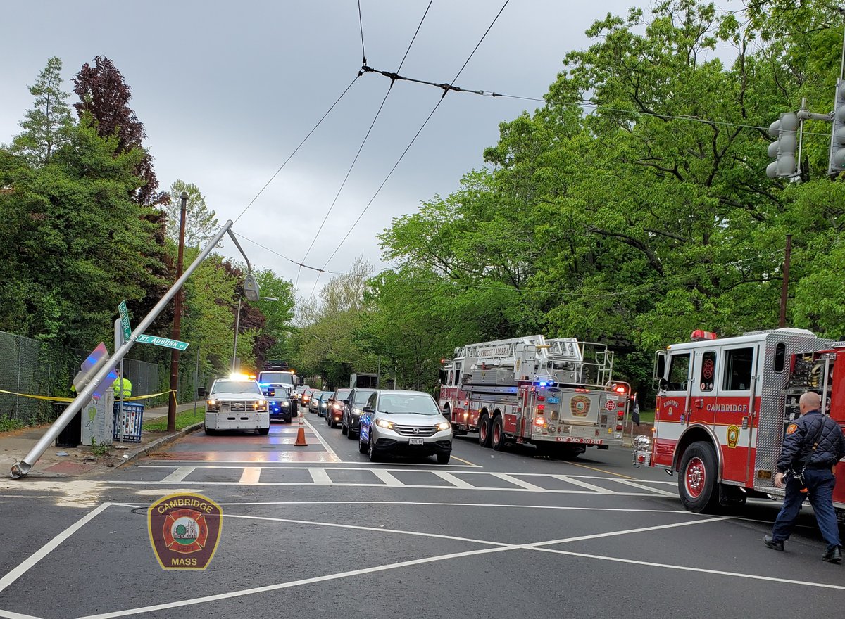 Cambridge Fire Dept. tweet media