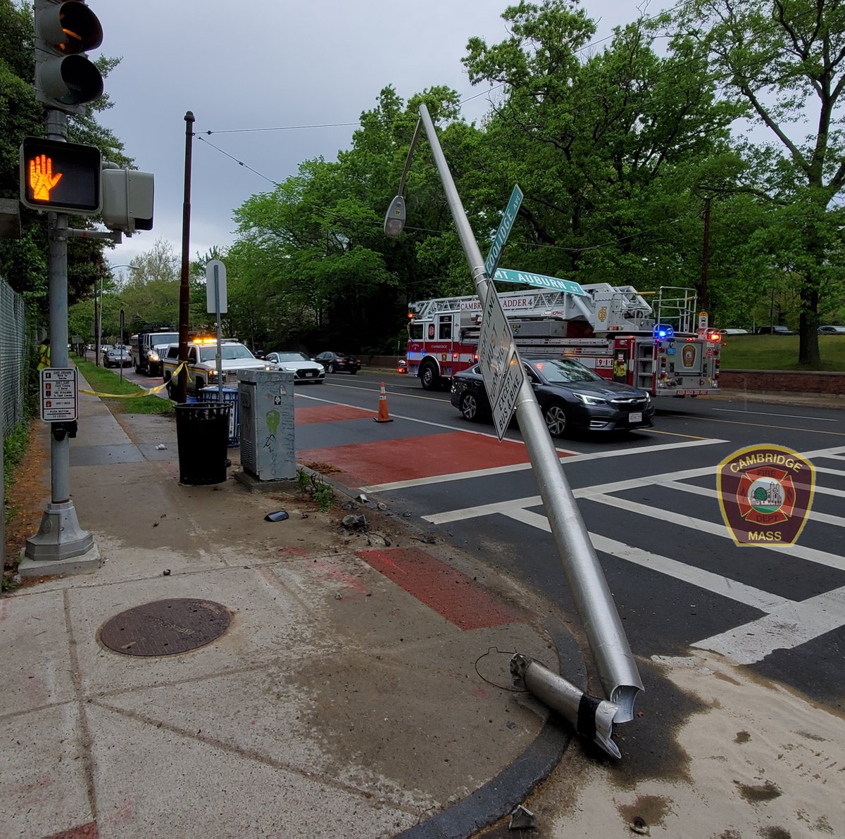 Cambridge Fire Dept. tweet media