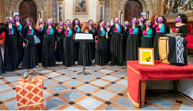 voxalba's tweet photo. El diumenge 22 de maig a les 19h cantarem a la parròquia de Sant Pere de les Puel·les de Barcelona al Festival Maig Coral que organitza la FCEC. 
També ens podreu escoltar el diumenge 12 de juny a l'església del Pi on repetirem la nostra actuació "Gaudint a capella". Fins aviat! https://t.co/95HshxVAyc