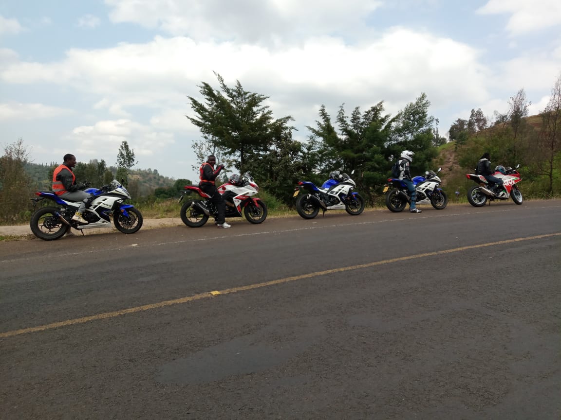 #TeamBikers #SportsBikes #NyokaNyoka
