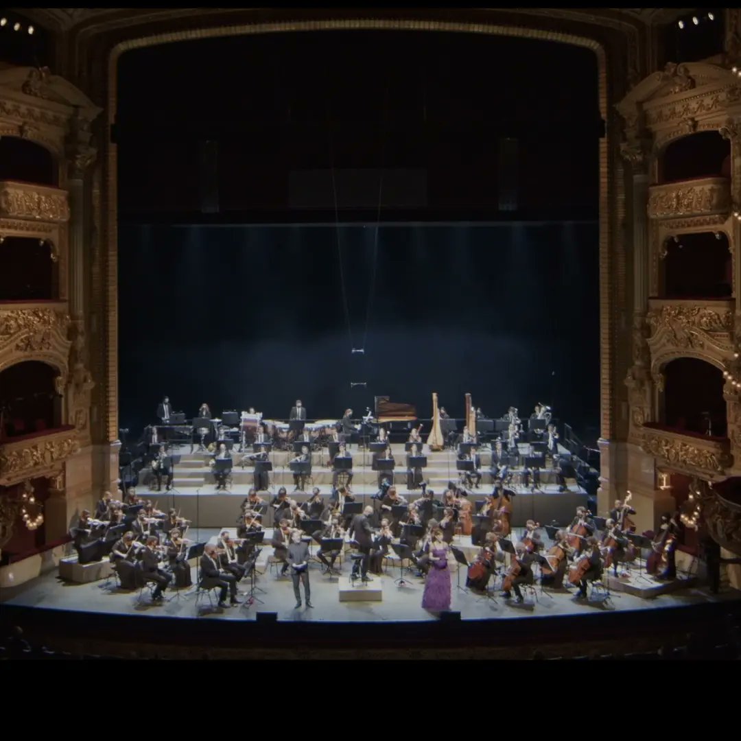 ¡Del Liceu al Teatro Real! ⁣
⁣
Esta tarde, en el @teatro_real de Madrid, estaré presentando el acto institucional de la Fundación La Caixa junto a mi querido @emcastignani. ⁣
⁣
#fundacionlacaixa #soprano #gala #teatroreal #teatrorealmadrid