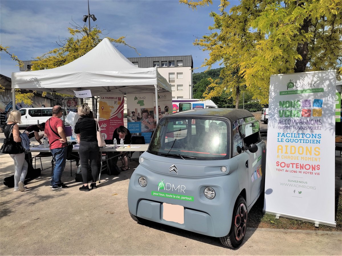 📣 L'association locale #ADMR Toulois Nord est présente aujourd'hui au "Show des métiers" à #Toul !

➡️ Au programme : rencontre et échange avec les structures d'aide à domicile, bus de l'autonomie, simulateur de vieillesse, ...