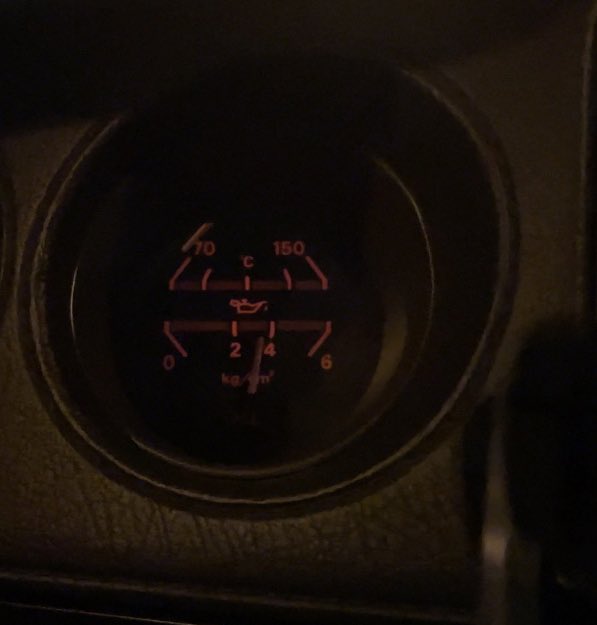 1986_HGZ31_2by2's tweet photo. 1週間ぶりに
調子見がてらチョイ乗り🚗💨
手前のタイヤから板かますの忘れてて
フレーム擦りよる😅💦
#日産 #nissan #旧車 #昭和車 #fairladyz #z31 #前期 #300zx #vg30 #2by2 #白皇帝 #zz_racing #zprojectjapan #車改人 #flyrat #jonflat #ndfc #z31nation #z31community #200zr #300zr https://t.co/vmXuKKPC0h