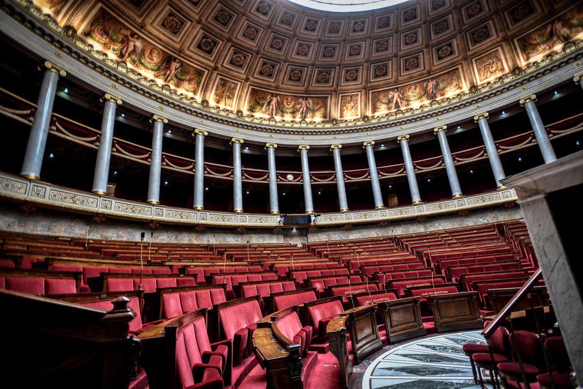 RDV 18h20
Législatives : peut-on faire entrer la société à l'Assemblée ? 
@EmmanuelLauren2 reçoit le sociologue Etienne Ollion <a href="/eollion/">Étienne Ollion</a> , la députée sortante Annie Chapelier @chapelierannie et <a href="/Mathilde_Bras/">Mathilde Bras</a> , membre du collectif <a href="/_Investies/">Investies</a> 
Sur <a href="/franceculture/">France Culture</a>