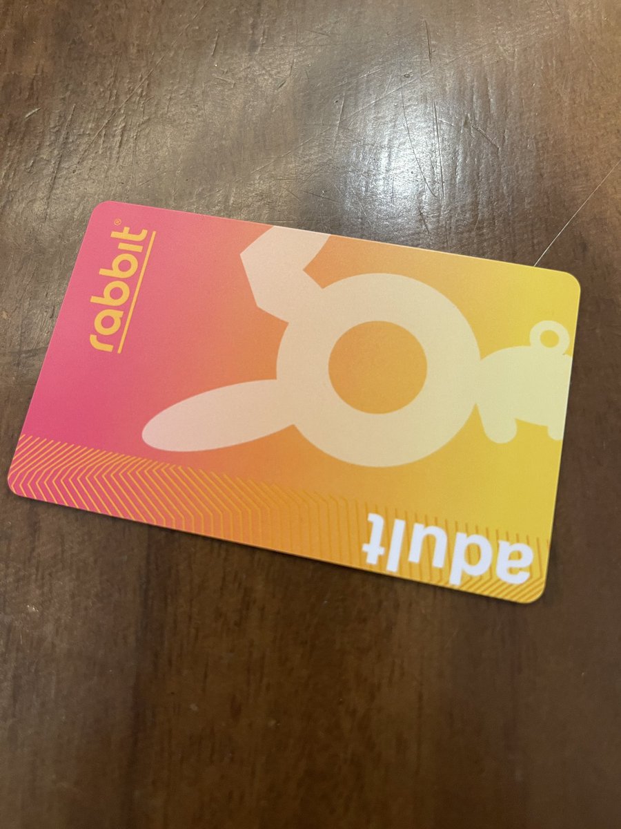 เผื่อคนไม่รู้เวลาขึ้นรถไฟฟ้า BTS เป็นประจำ ใช้บัตร rabbit ผูกกับ Line Wallet หักเงินตัดบัตรเครดิตสะดวกดี ส่วนรถไฟฟ้า BEM-MRT ก็ใช้บัตรเครดิตแตะจ่ายได้เลย ต่อไปนี้ก็ไม่ต้องกังวลห่วงเติมเงินบัตรโดยสารรถไฟฟ้า ไม่ต้องติดต่อเค้าเตอร์สถานีที่บางครั้งก็คิวยาวมาก