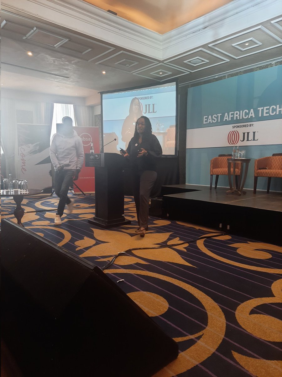 buildinginke's tweet photo. Our co- author @austexanywhere is beginning her #GenderInclusivity presentation at the #EAPI2022 https://t.co/BpKUwvWBH4