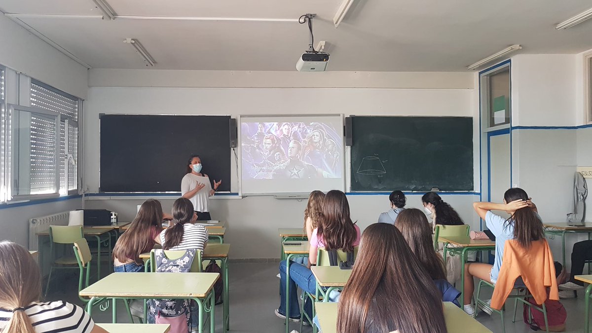 CARTIFCT's tweet photo. 🟣 Nuestras compañeras Silvia Gómez y Esther San José, mentoras del programa @StemTalentGirl, impartieron ayer una #charlaSTEM a alumnas y alumnos del IES Parquesol (@IesParquesol) de #Valladolid.
¡Muchas gracias por vuestra implicación! https://t.co/ba8ZvS8Rqj