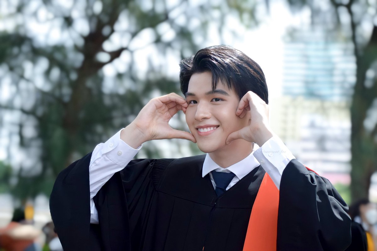 PannapatFon's tweet photo. น่ารักจนใจเจ็บ 😘
#skywongravee #CongratSKY
#ก้อนเมฆของสกาย https://t.co/nwRaFLgFuM