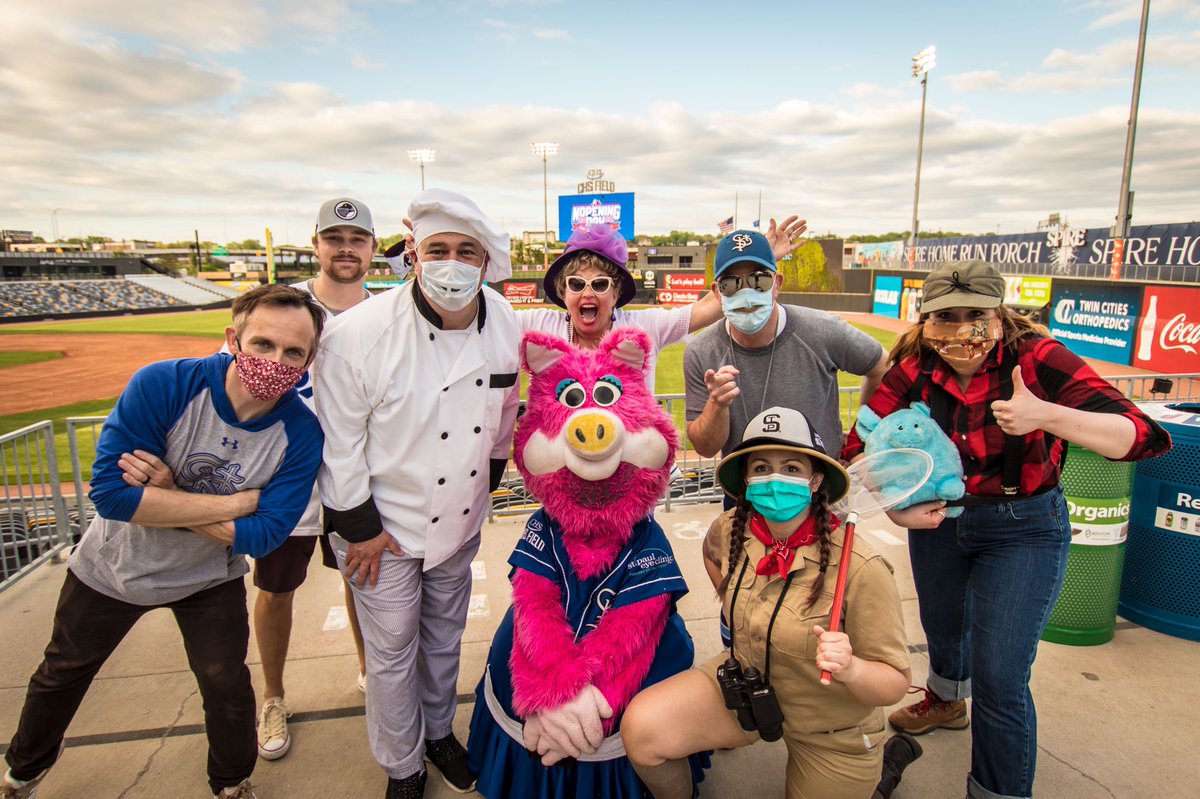 ratinthehat84's tweet photo. Happy #NopeningDay Anniversary 🐷⚾️ https://t.co/9MUpzLYLoW