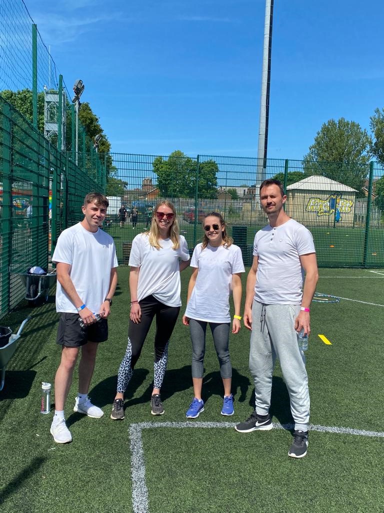 JDAArchitects's tweet photo. Good luck to our competitive quartet Steven, Sol, Sami & Dylon who are flying the flag for #teamjda at @TorusFoundation #RetroSportsDay whilst raising funds for @FireFitHub 🏀🏅🤾♂️⛹️🤸♂️🎖️ https://t.co/yZQuGBukNj
