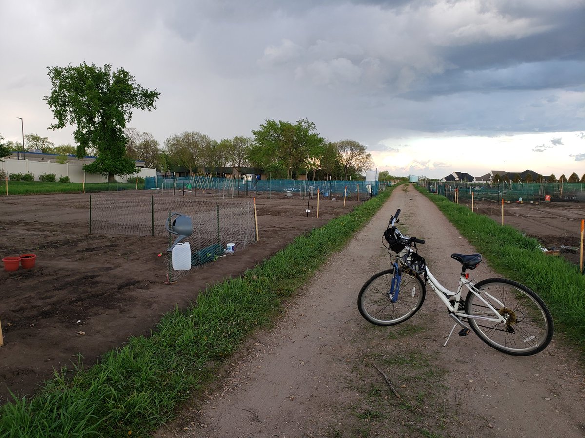 #BikeMonth Biked out to the Pioneer Trail Community Gardens right before the sun showers started last night. 🌱

Our streak of near perfect weather continues! ☀️