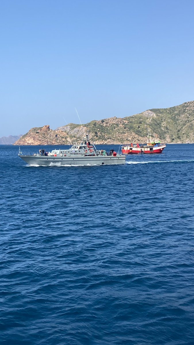 Armada_esp's tweet photo. Ejercicio #Marsec22.
El #P81Toralla y #P82Formentor han participado en un escenario junto a inspectores de la Secretaría General de Pesca #SEGEPESCA, de inspección y apresamiento de un pesquero de pabellón extranjero que se encontraba faenando sin autorización.
#SomosLaArmada🇪🇦⚓ https://t.co/3hXysBhek3